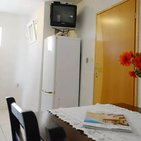 Apartment 6447b